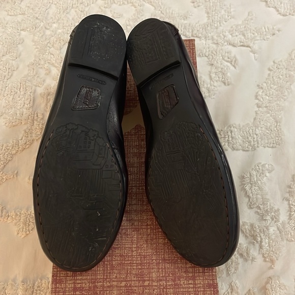 Born Julianne Flat Slip on Shoes Burgundy Size 8.5 M - Picture 5 of 5